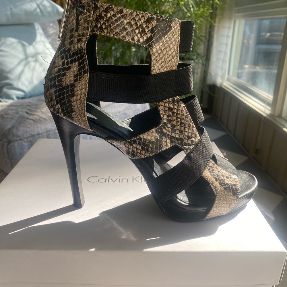 Calvin Klein heels - Picture 3 of 6